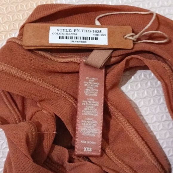 SKIMS Highrise Mesh Thong SIZE XXS - Picture 3 of 5